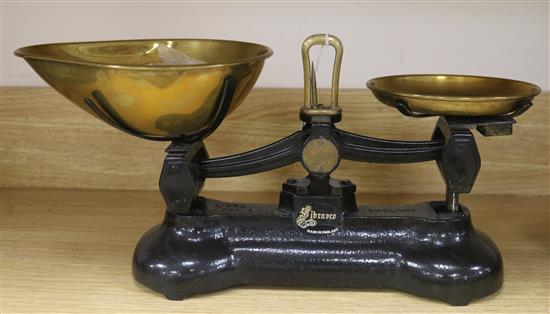 A set of kitchen scales